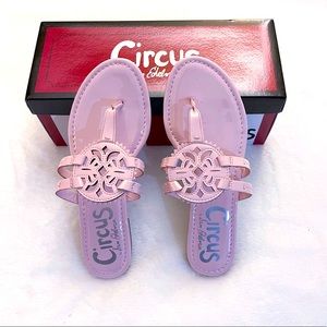 NWT Circus by Sam Edelman Women's Canyon Flat Sandal
